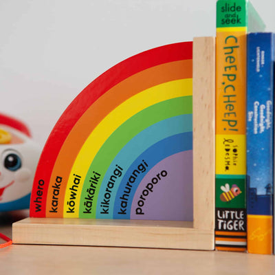 Moana Rd Rainbow Bookends Te Reo Maori and English