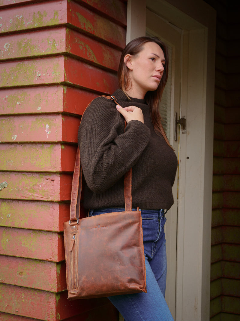 Greenwood Skylah Leather Shoulder Bag - Sandal