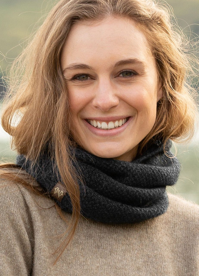 Noble Wilde Possum Merino Moss Stitch Neck Warmer - Black