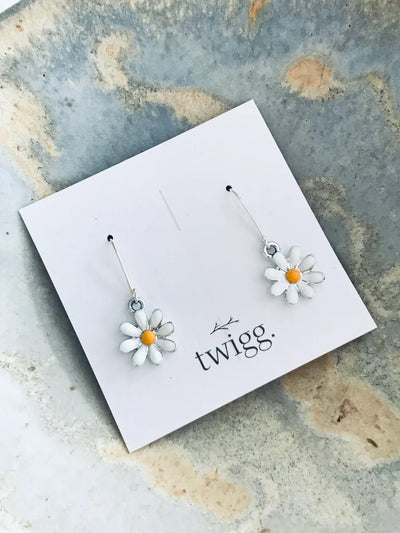 Twigg Isabella Silver Daisy Earrings