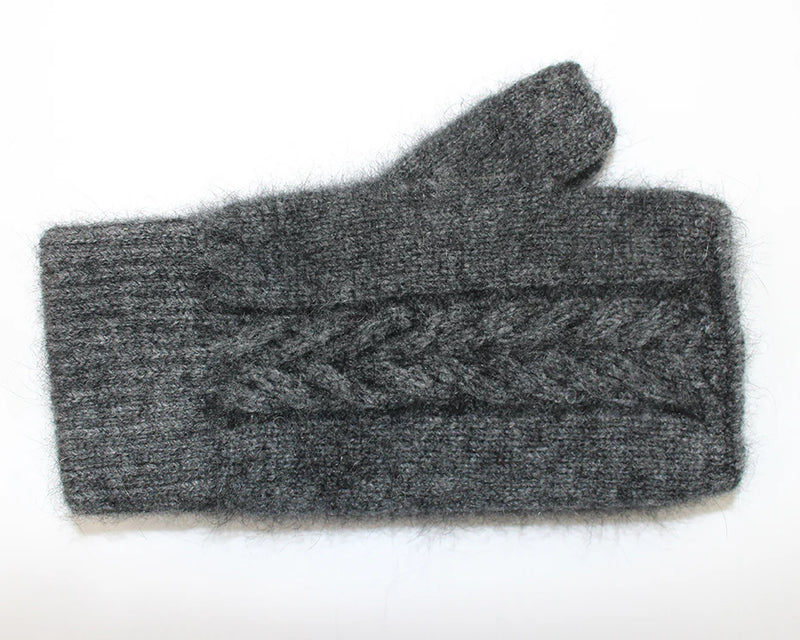 Lothlorian Cable Mitten