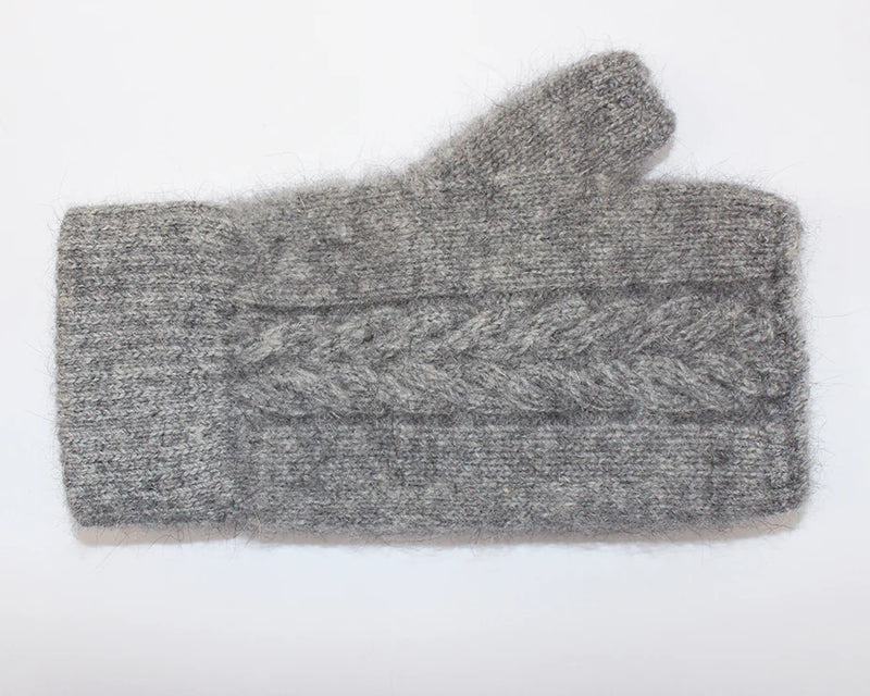 Lothlorian Cable Mitten