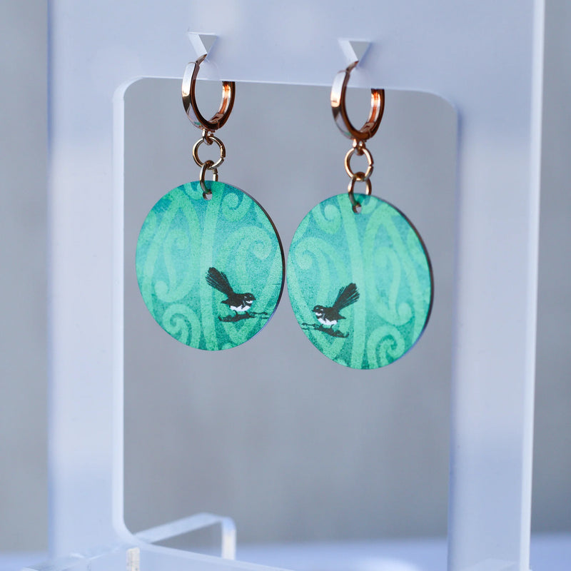 Nichola Earrings - Piwaiwaka Ngutukaka