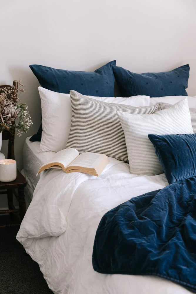 Mason Bee Velvet Throw