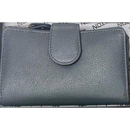 Buxton Scallop Womens Wallet