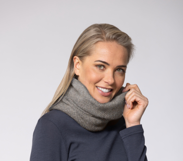 Noble Wilde Possum Merino Moss Stitch Neck Warmer - Pumice