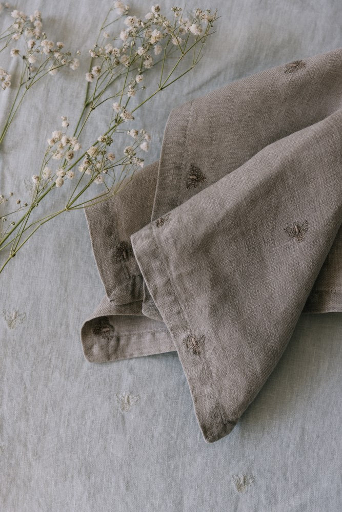 Mason Bee Linen Napkin - Set of 6 - Stone