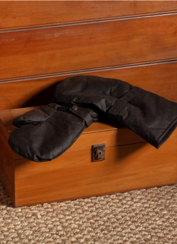 Styx Mill Fur Lined Oilskin Mittens - Brown